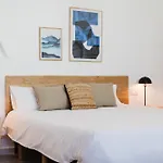 Valencia Apartments By Olala Homes