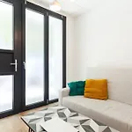 Apartamento Acogedor Frente A Plaza Del Cedro