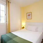 Comfy And Luminous Apartment With Balcony