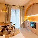 Prim Suite