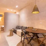 Prim Suite