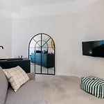 Trendy Retreat In Valencia