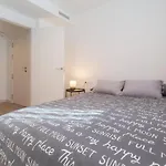 Central Market Deluxe Apartments
