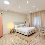 Beach Room Valencia, Netflix, 4 Mins Walk To The Beach