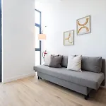 Florit Flats - The Malilla Apartments