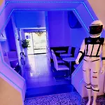 Capsule Inn Valencia Hostel