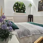 Las Artes Luxury Double Room