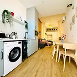 Relaxing Beachside Cabanyal Loft