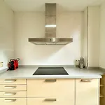 Moderno Apartamento En La Plaza Del Tossal