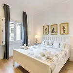 Apartup Palace House