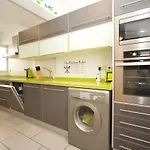 Md Manuela Estelles