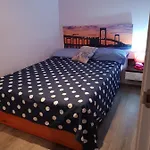 Avenue Rooms
