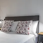Goerlich By Alma Suites