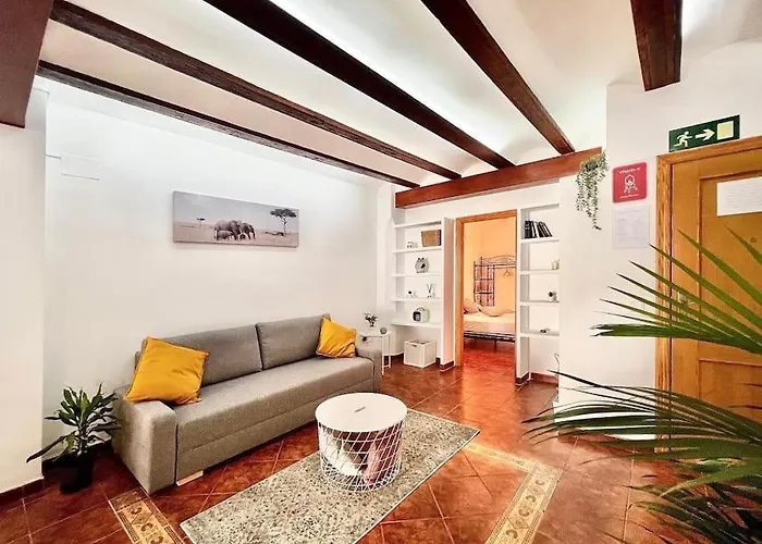 Lux Living - Valencia Center