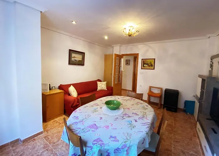 Rooms In Valencia Great Location In Shared Apartment