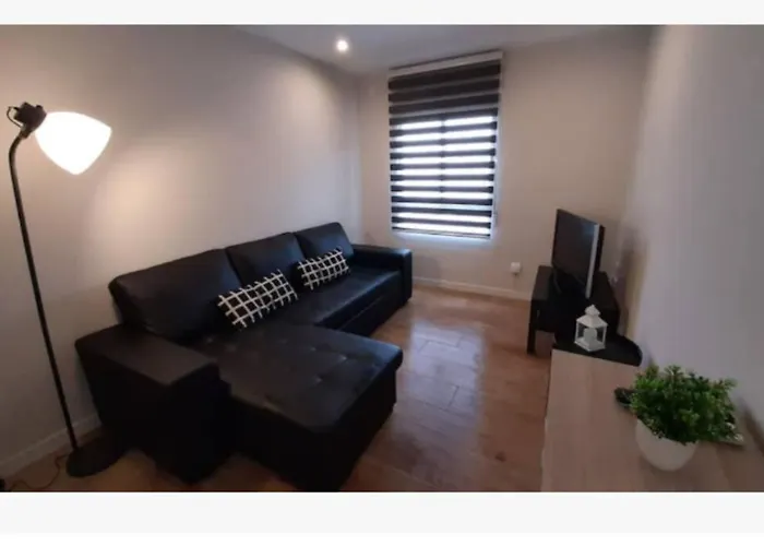 Apartamento Centrico De Diseno En Calle Tres Forques,Valencia