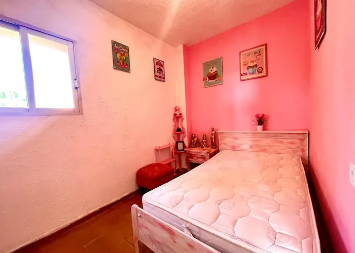 Cosy Room Near Beach And University