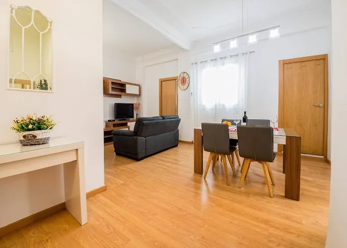 Charming Flat In Valencia + Air Conditioning + 95 Sq Meters