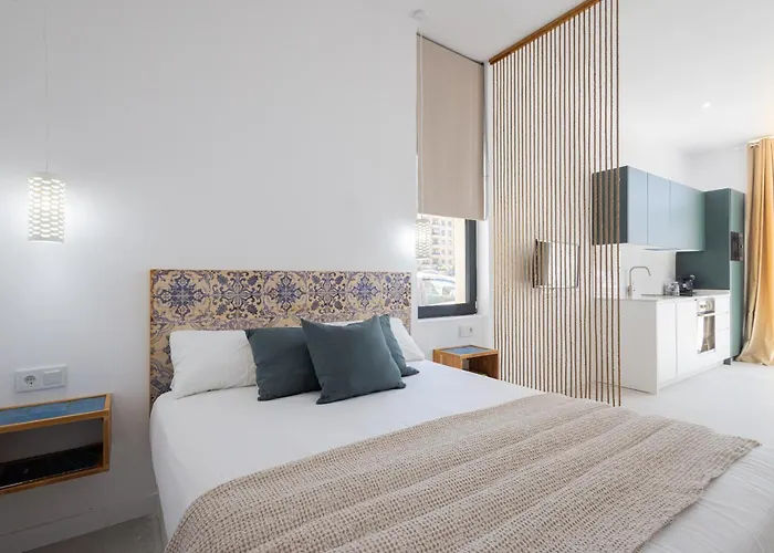 Florit Flats - Stylish Studio By The Joaquin Sorolla Station