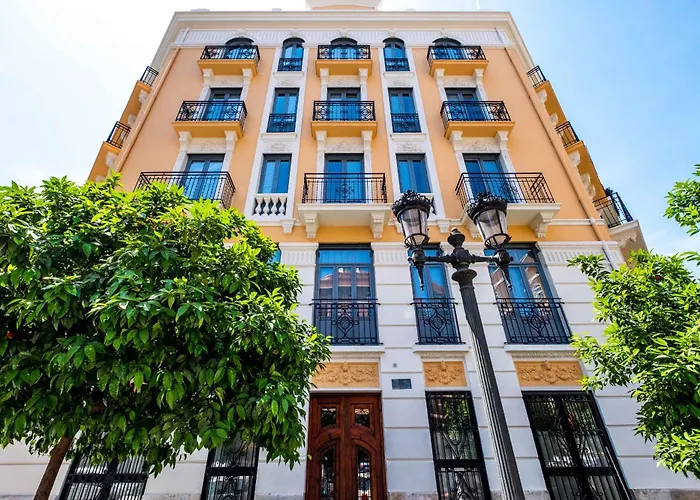 Charming And Comfortable Apartment With Inviting Atmosphere