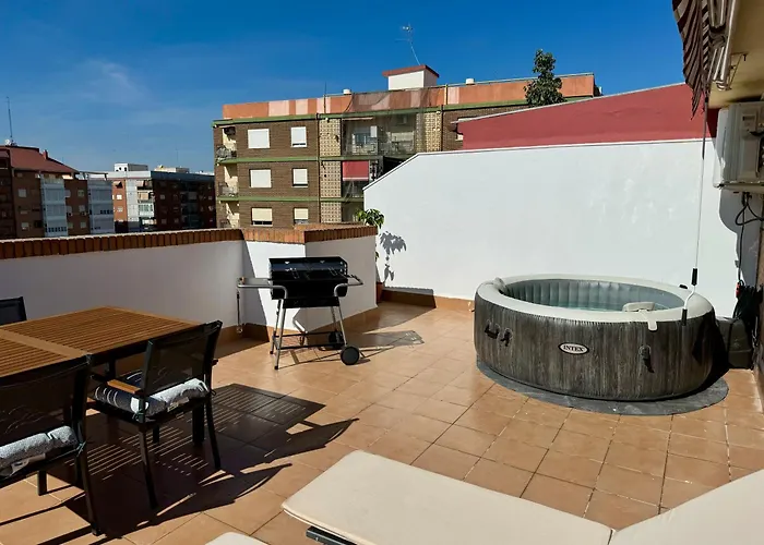 Your Long Stay Attic Home In Valencia