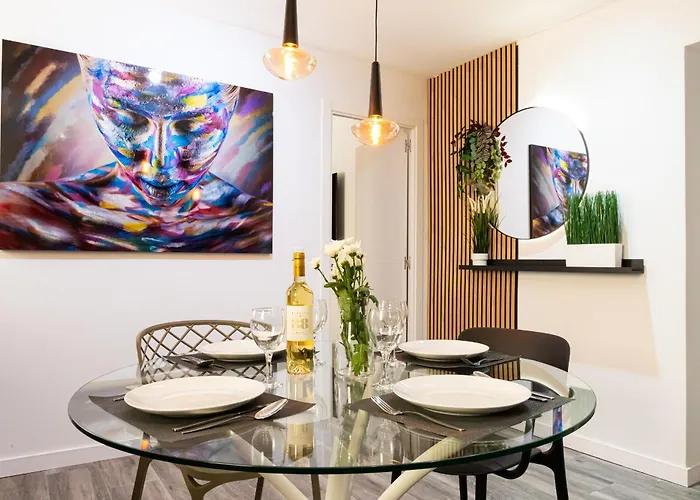 Singularstays Padre Urbano