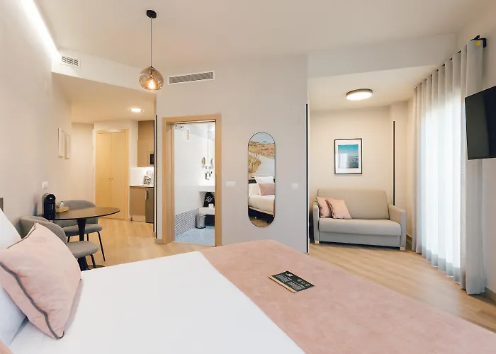 Palau Suites & Apartments