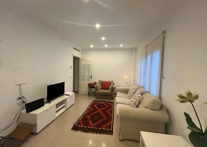 Ruzafa, 110M2, Brigth, Conditioned Air