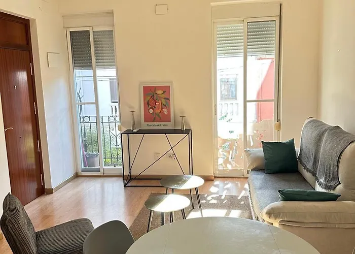 Precioso Apartamento Junto A Ruzafa En Edificio Tipico Valenciano