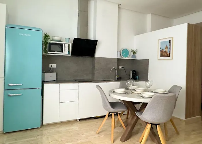 Apartamento Centrico Cerca De Torres De Serrano Y Viveros