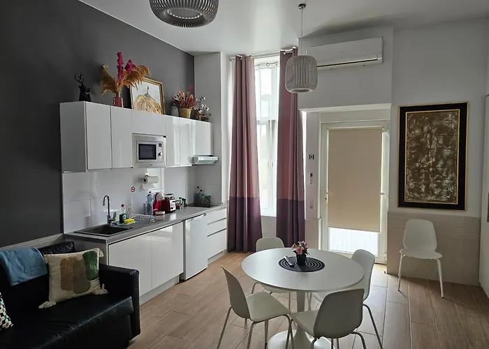 Las Artes Luxury Double Room