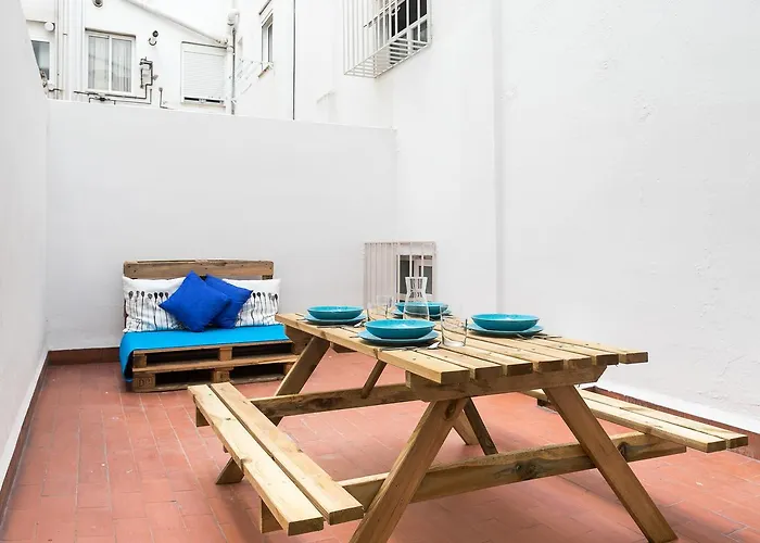 ApartUP Ayora Garden