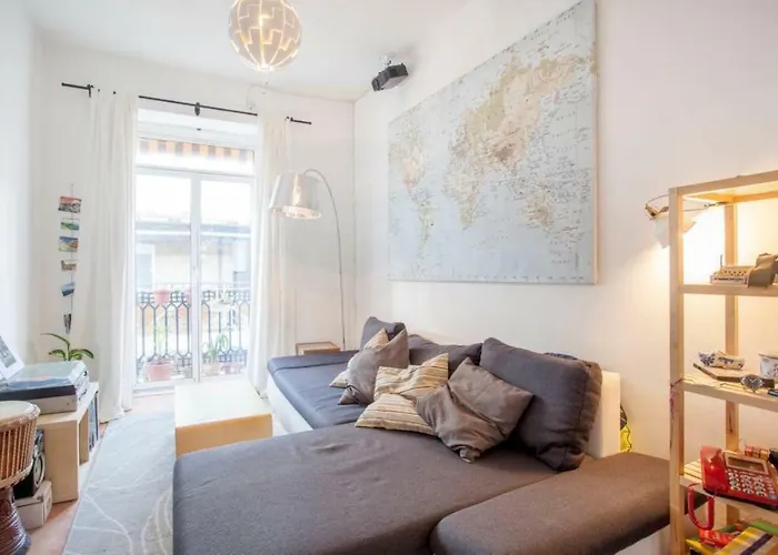 Luminous & Cosy Down Town Apartment
