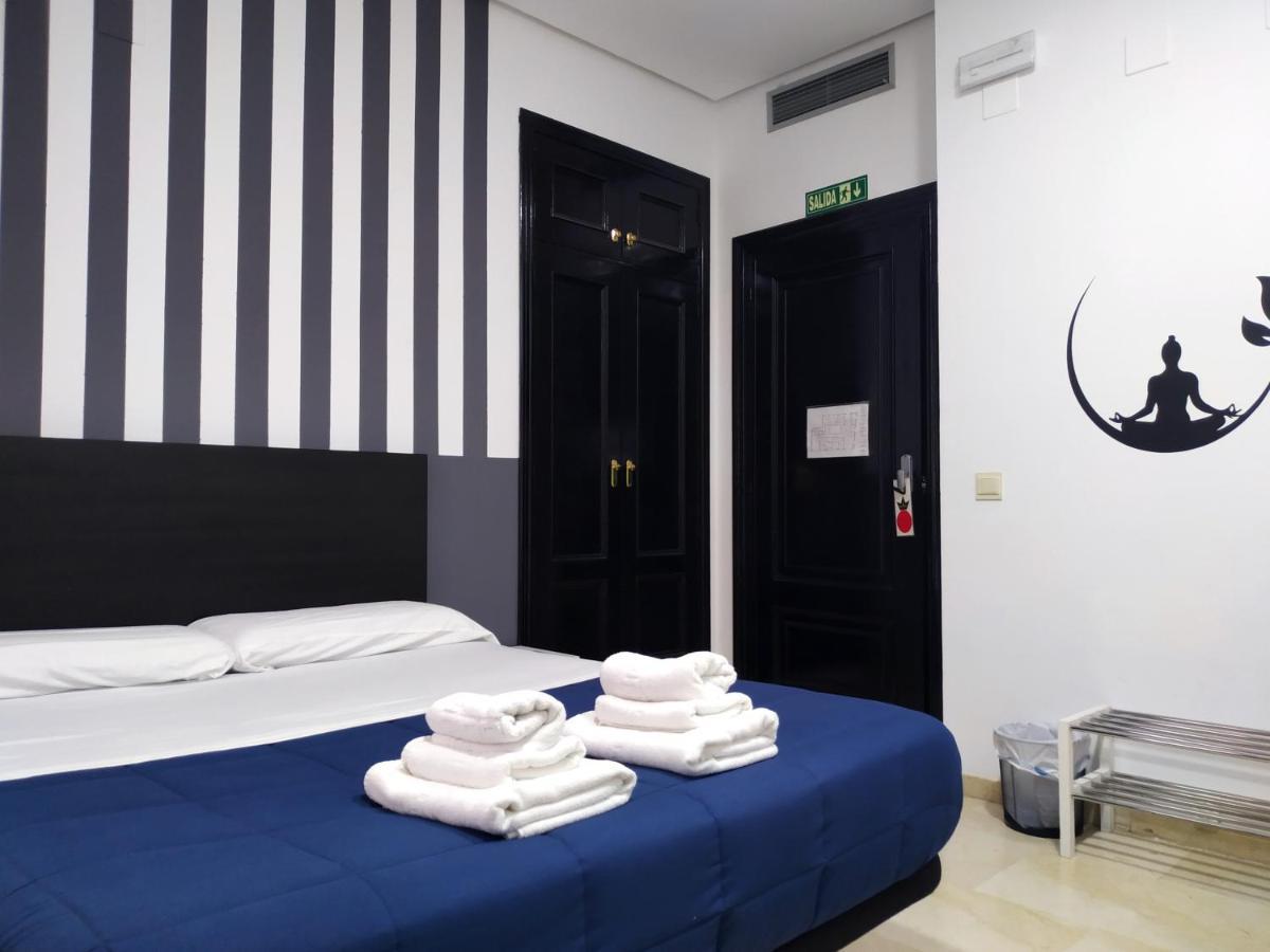 Flats Friends Plaza De La Reina Guest house Valencia