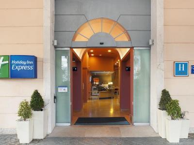 Express Ciudad De Ciencias By Ihg Valencia