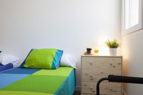 Singular Station Apartment
