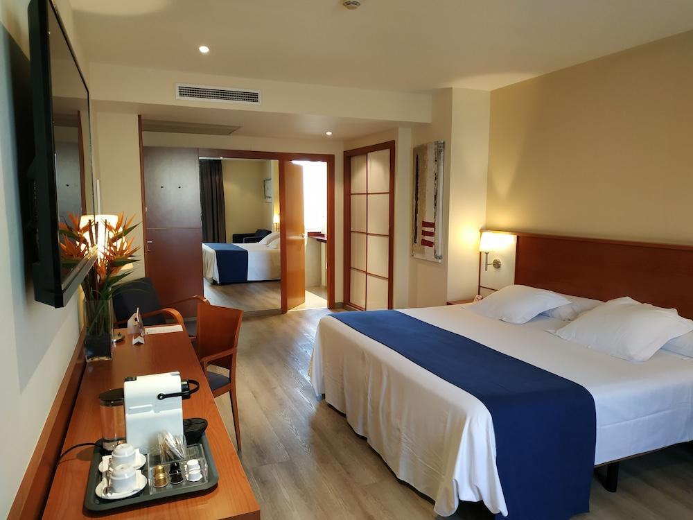 Rh Sorolla Centro Hotel 3*