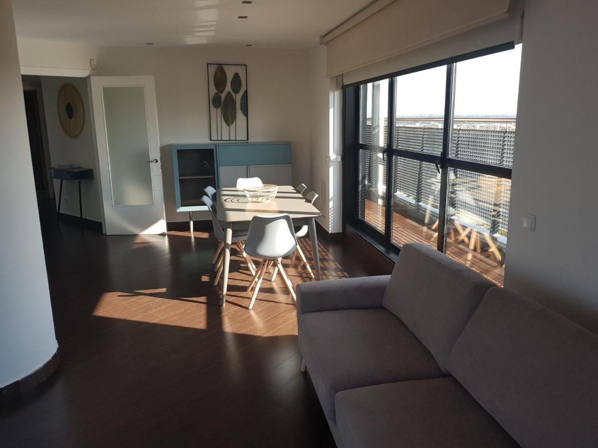 Galileo Flats - Palacio De Congresos Aparthotel 2*