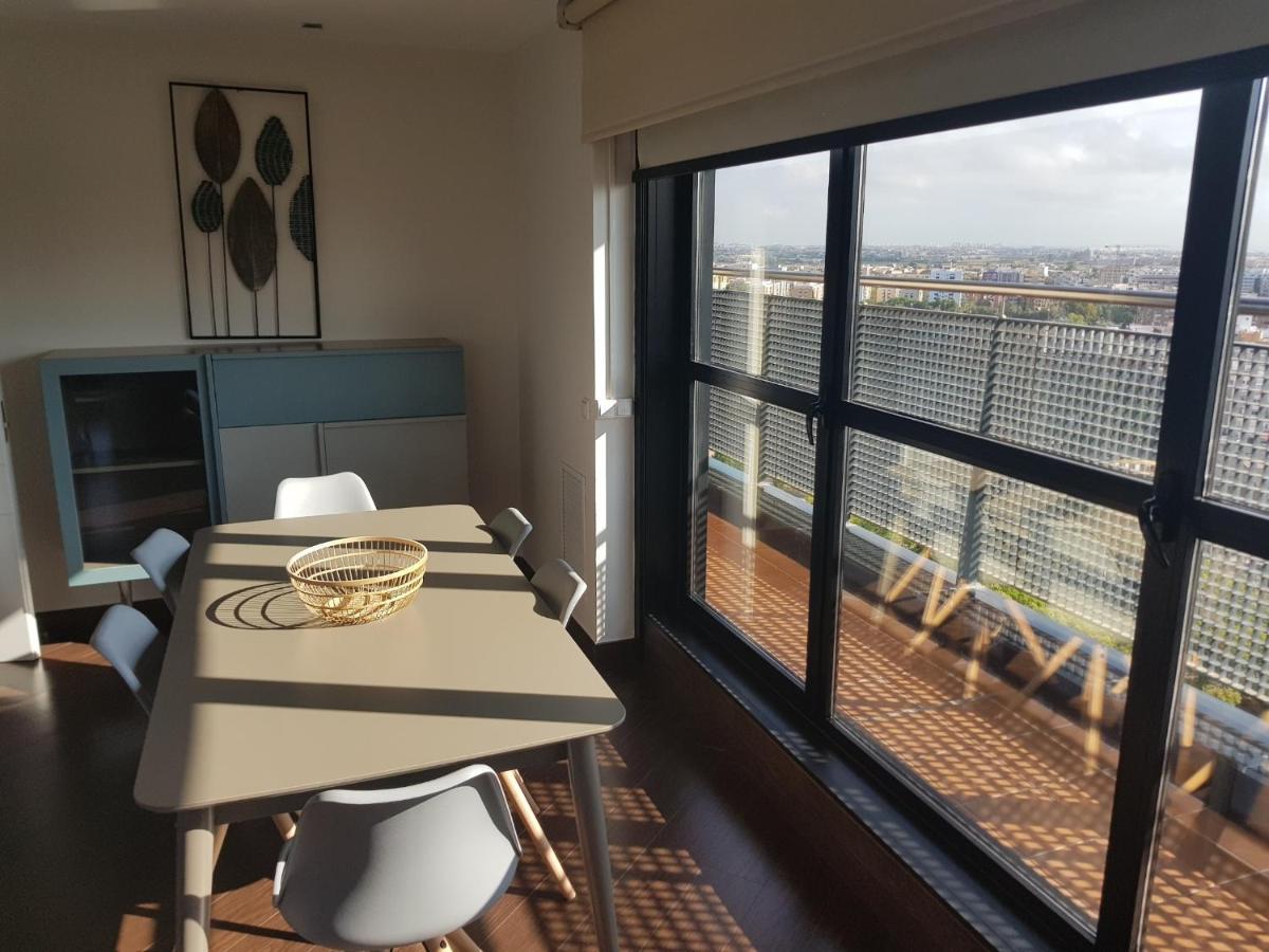 Galileo Flats - Palacio De Congresos Aparthotel