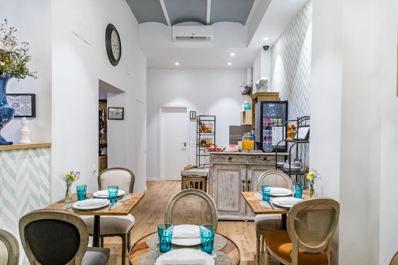 Acomodação com café da manhã  Maison Reina 3*