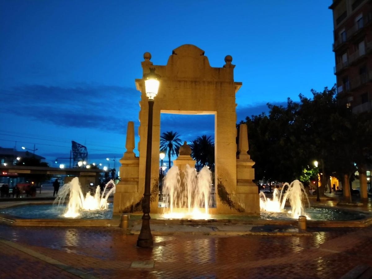 Cabanal Port Marina Apartment Valencia
