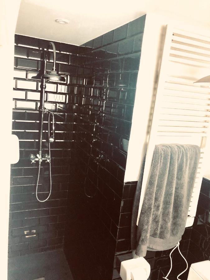 Hab Doble Bano Privado Piso Compartido Ciudad Artes Ciencia Accommodatie bij particulieren *