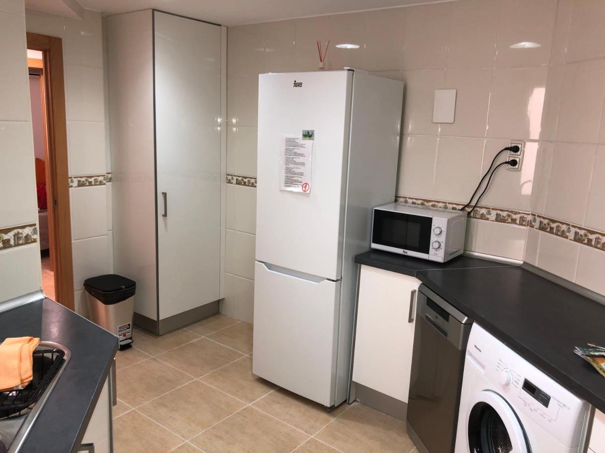 Calle Mora De Rubielos With Free Private Underground Parking Apartment