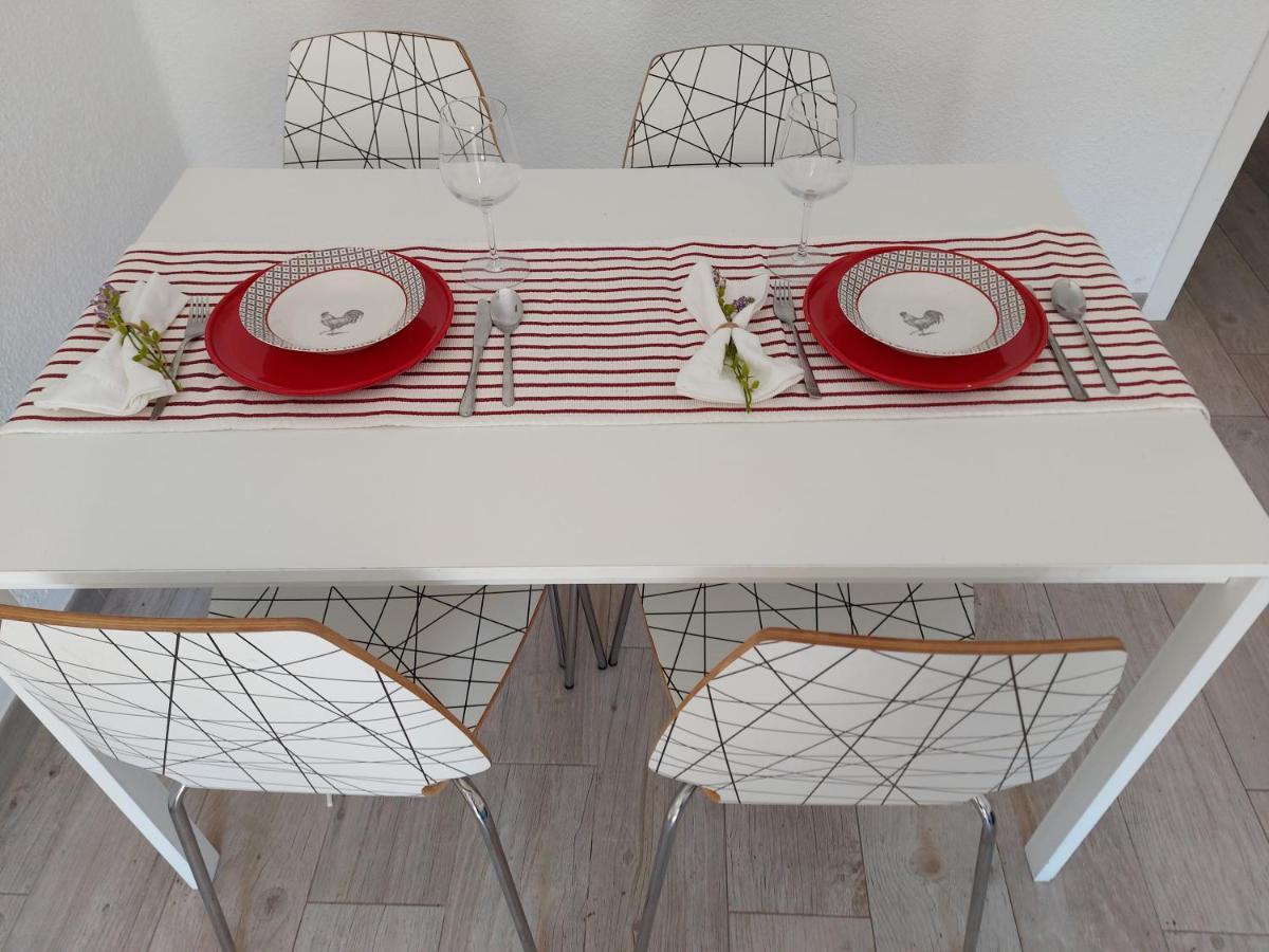 Malvarrosa Familiar, Beach Wifi Apartment *