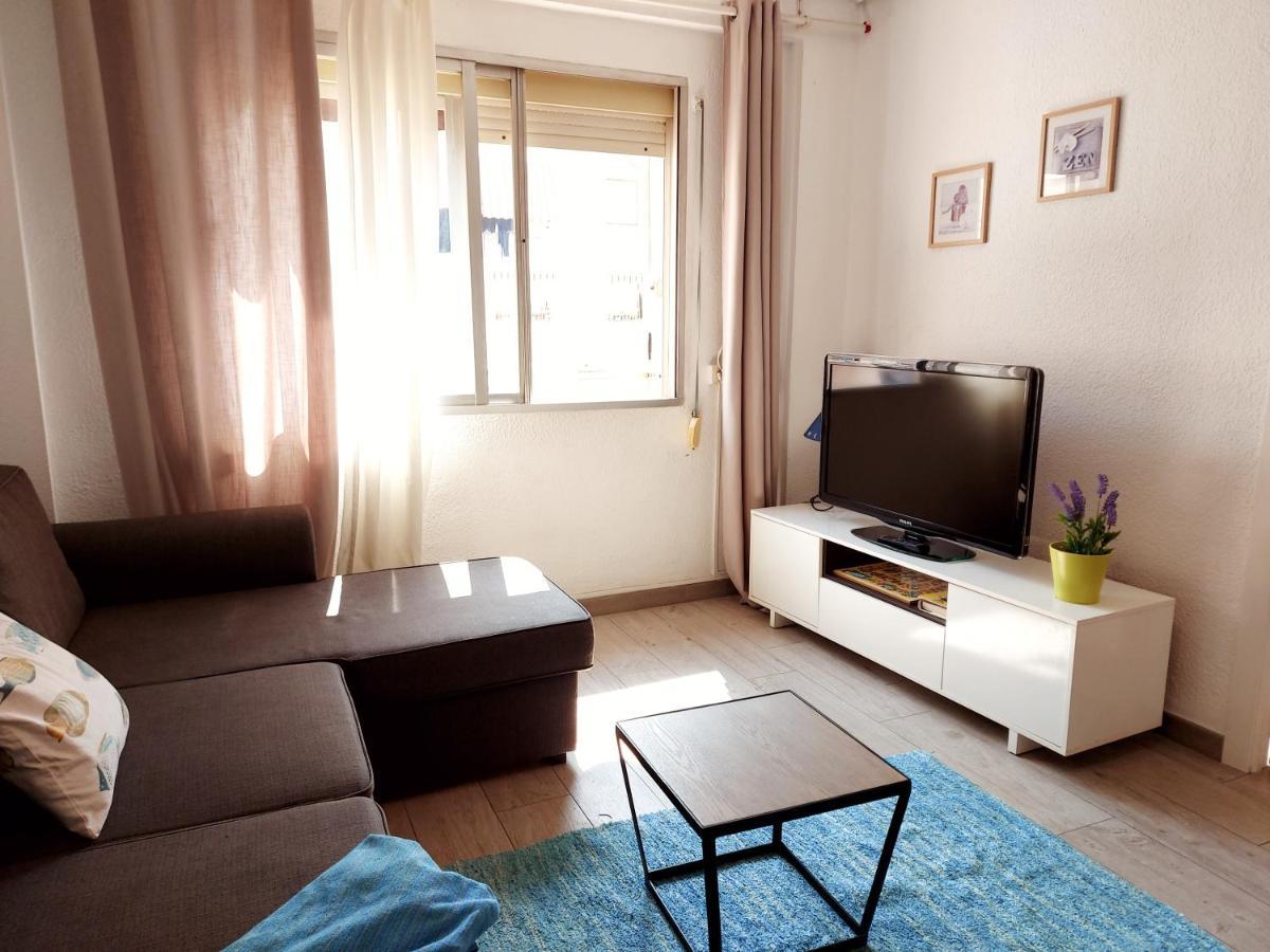 Malvarrosa Familiar, Beach Wifi Apartment Valencia