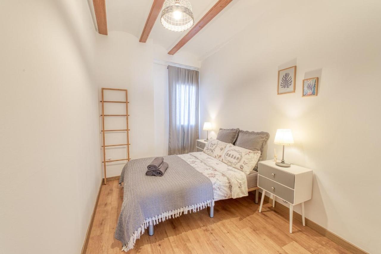 Beams & Bricks Apartment *