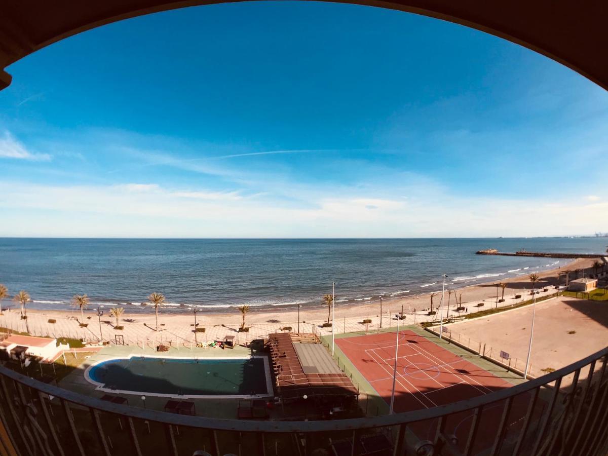 Apartamento Primera Linea De Playa. *