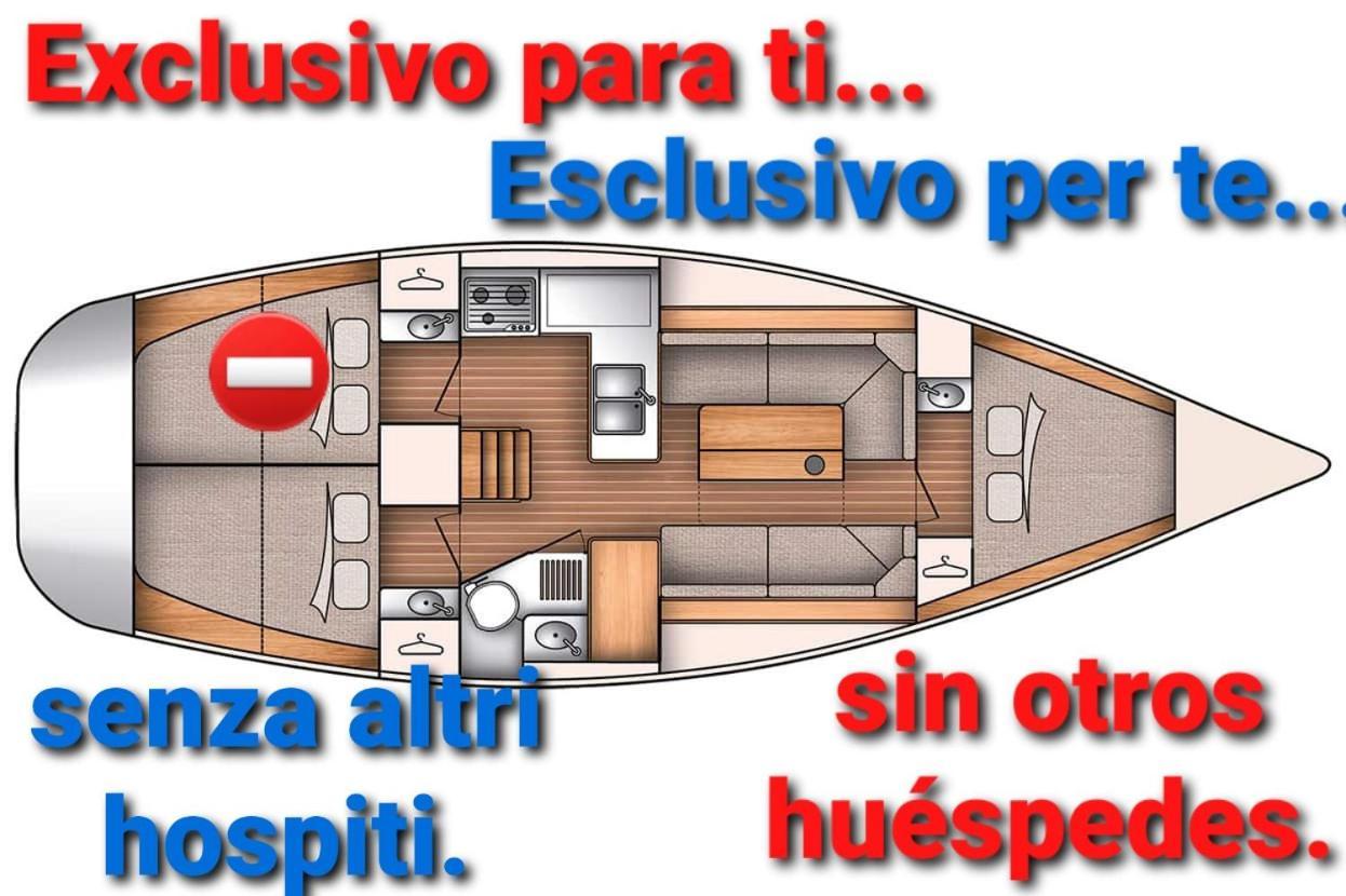 Botel Velero Jaws Evasion Valencia