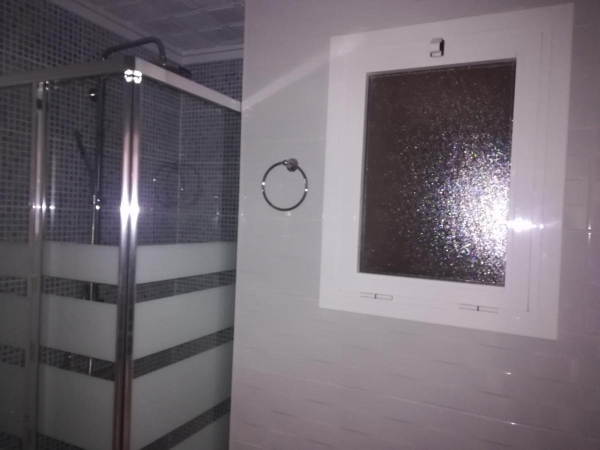 Apartment Malvarrosa Familiar, Beach Wifi *