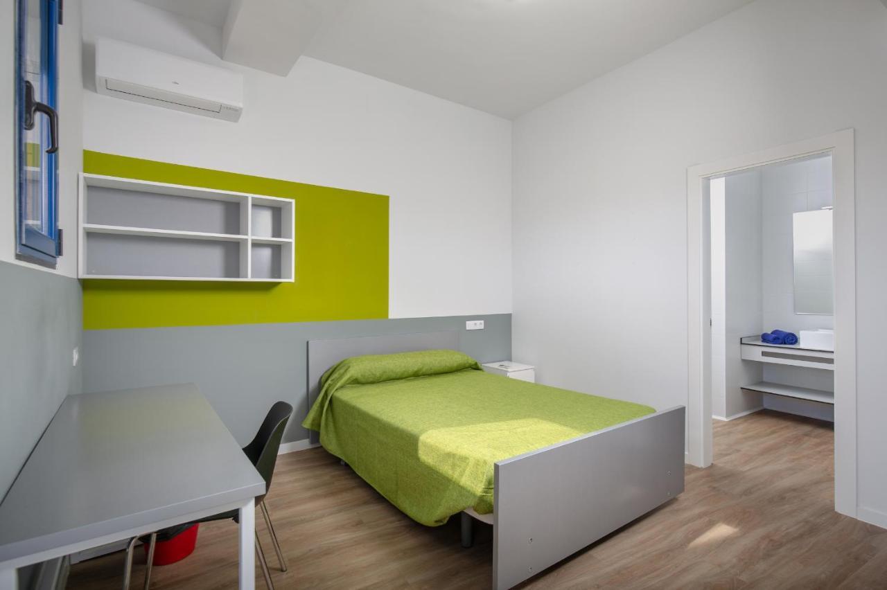 Apartment Juvenil Colegio Mayor Galileo Galilei *
